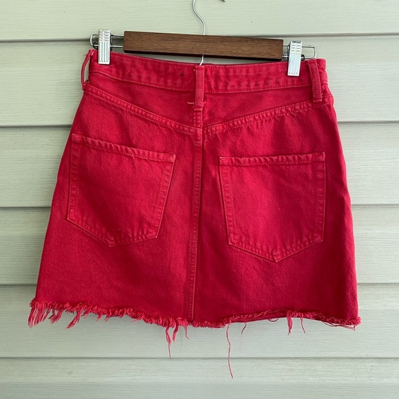 ABERCROMBIE & FITCH red denim distressed mini skirt sz 2 Zoe natural rise casual - Picture 7 of 9
